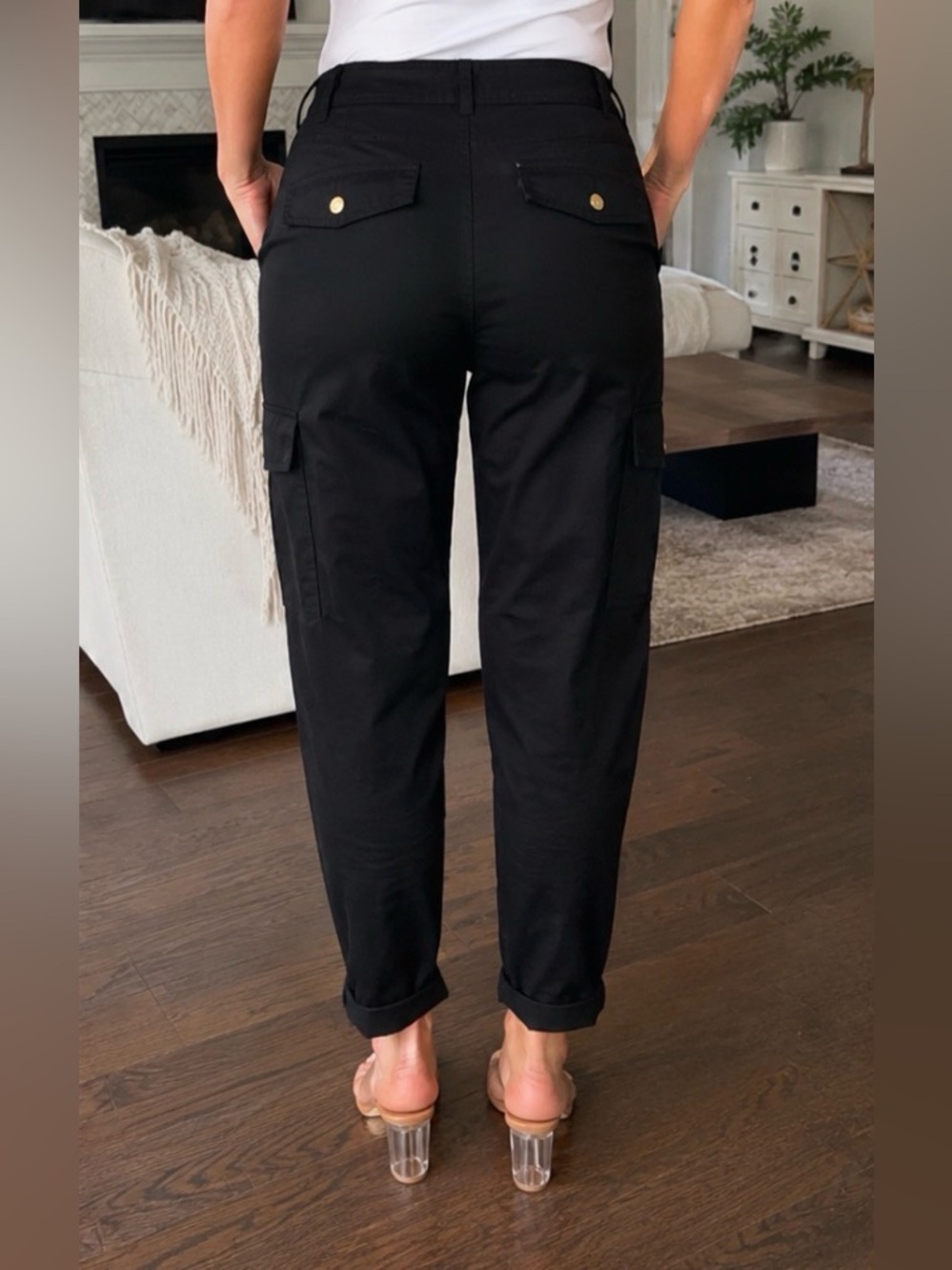 NWT Michael Kors Black Cargo Ankle Pants Gold Logo Size 2 - Picture 2 of 5